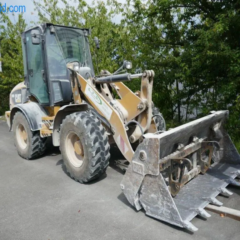 Radlader CAT 908H