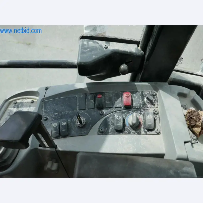 Stroji in oprema podjetja za gradnjo cest-7