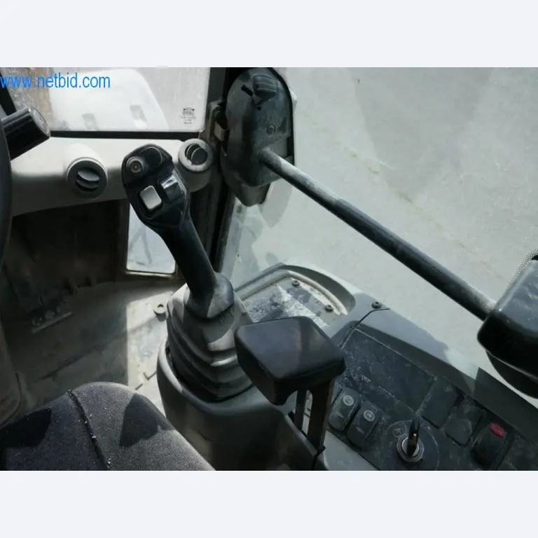 Stroji in oprema podjetja za gradnjo cest-8