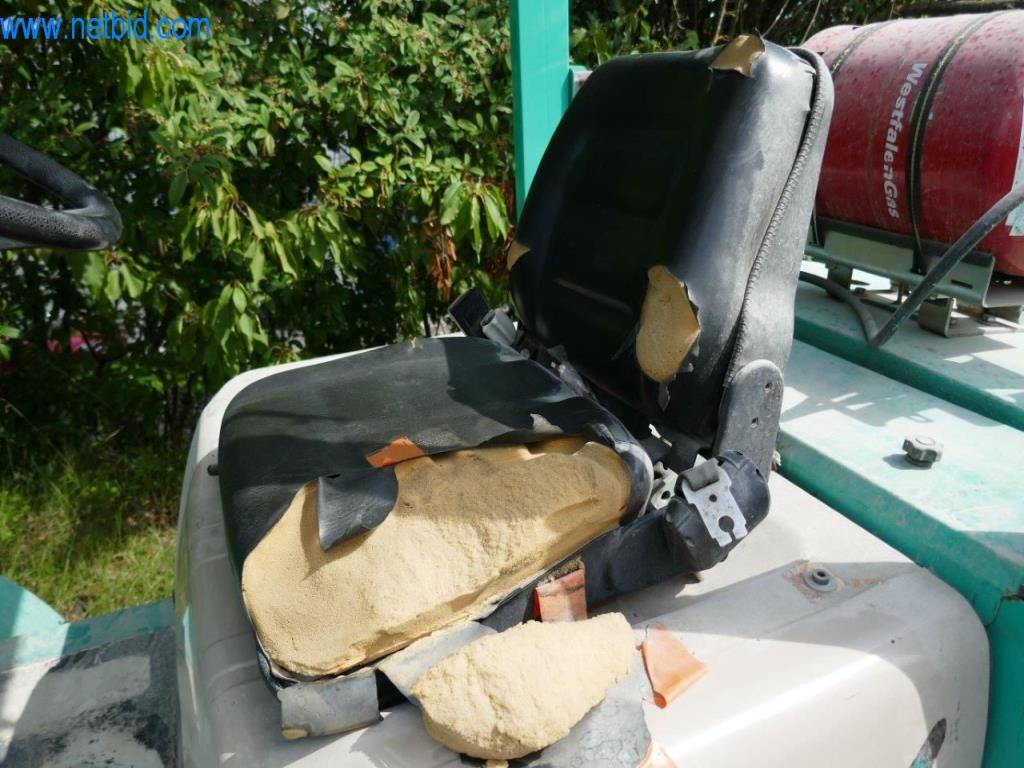 Máquinas y equipos de una empresa de construcción de carreteras-9