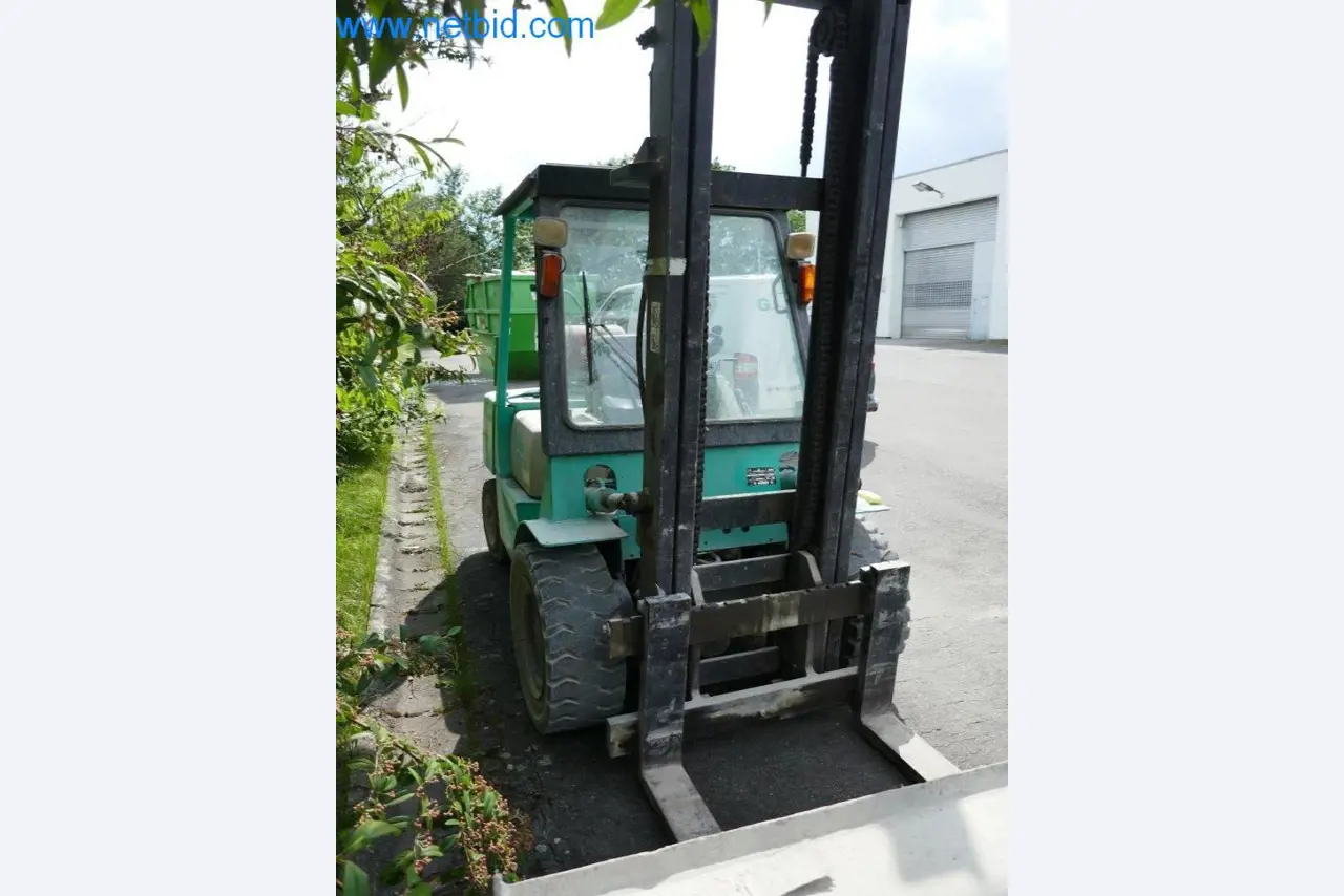 Machines et équipement d'une entreprise de construction de routes-4