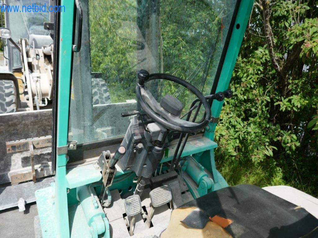 Máquinas y equipos de una empresa de construcción de carreteras-8