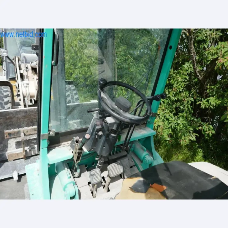 Machines et équipement d'une entreprise de construction de routes-8