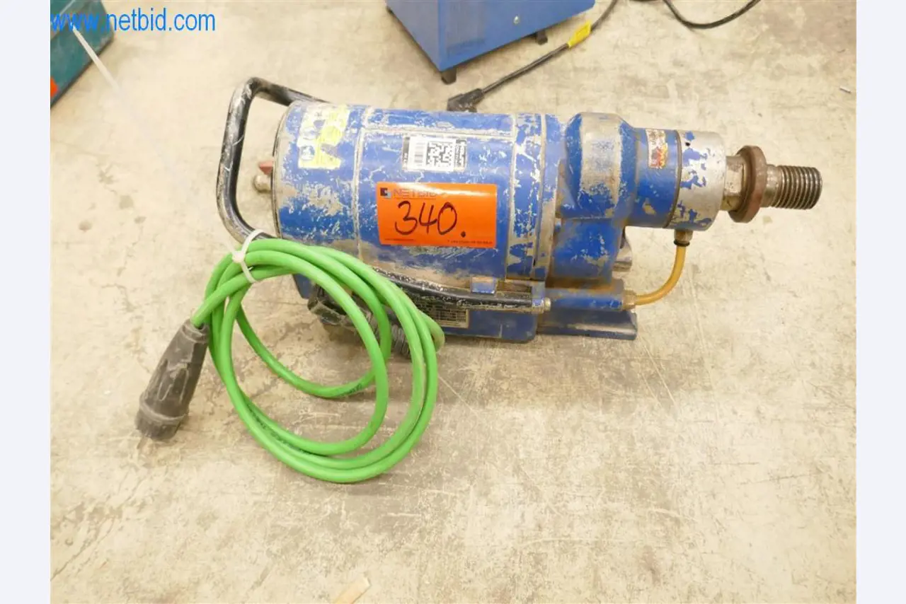 Máquinas y equipos de una empresa de construcción de carreteras-1