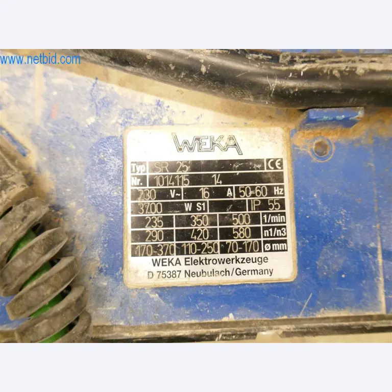 Máquinas y equipos de una empresa de construcción de carreteras-2