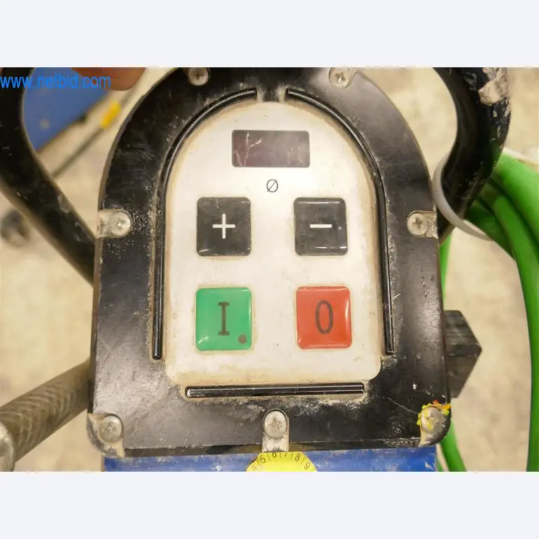 Máquinas y equipos de una empresa de construcción de carreteras-3