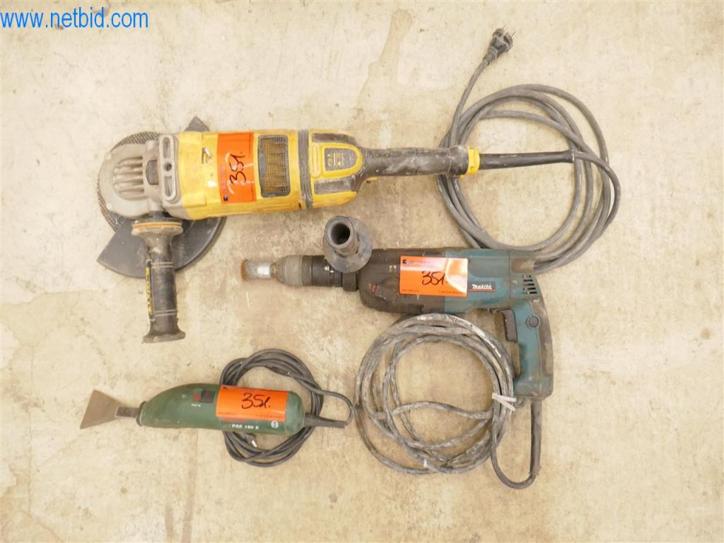 Máquinas y equipos de una empresa de construcción de carreteras-1