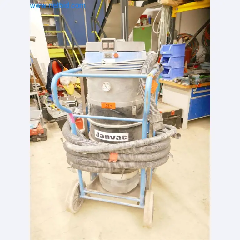 Máquinas e equipamento de uma empresa de construção de estradas-1