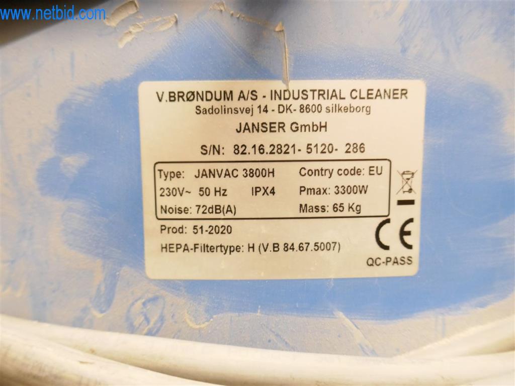 Maszyny i sprzęt firmy zajmującej się budową dróg-2