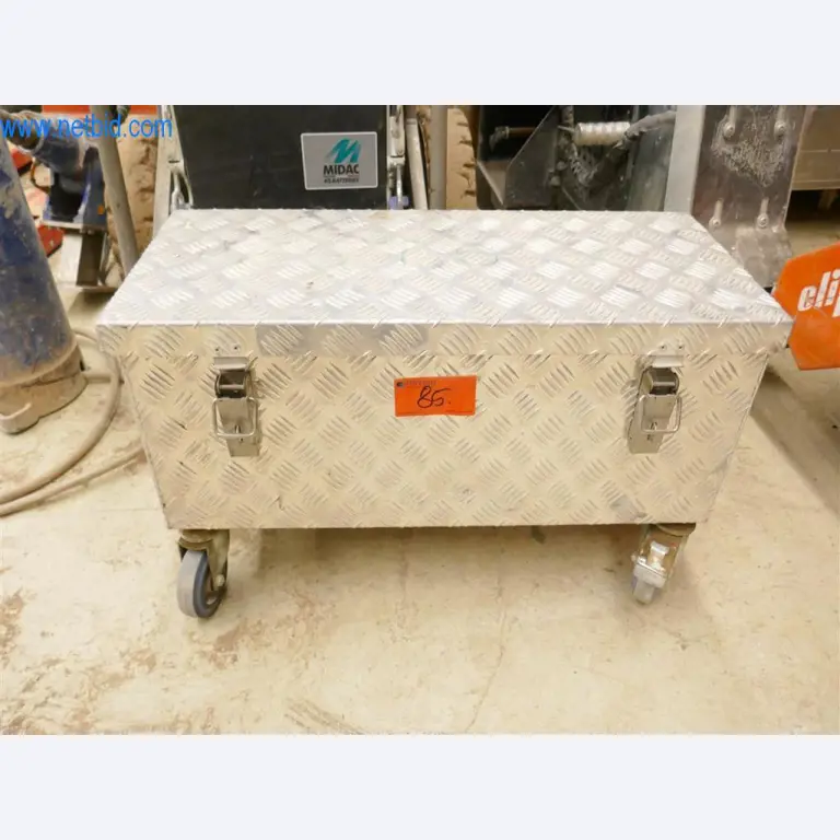 Máquinas e equipamento de uma empresa de construção de estradas-7