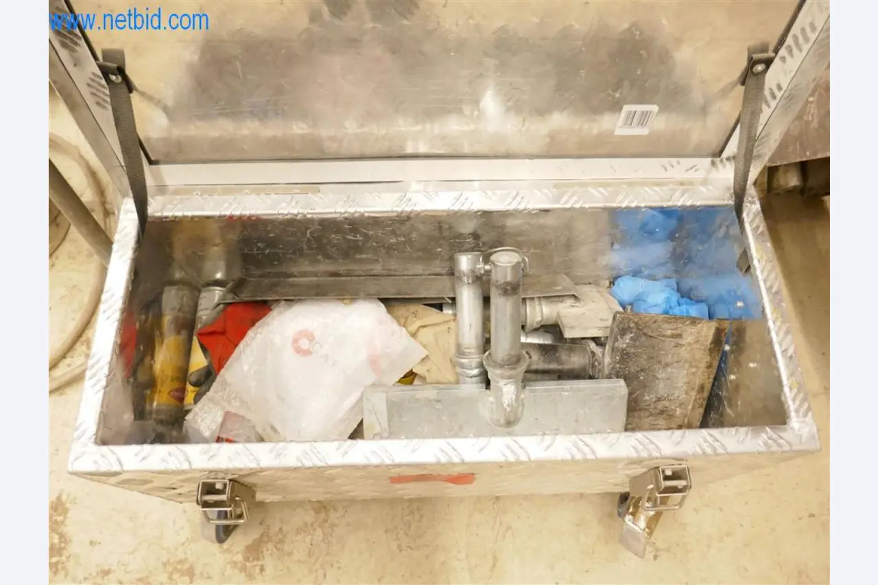 Máquinas e equipamento de uma empresa de construção de estradas-8