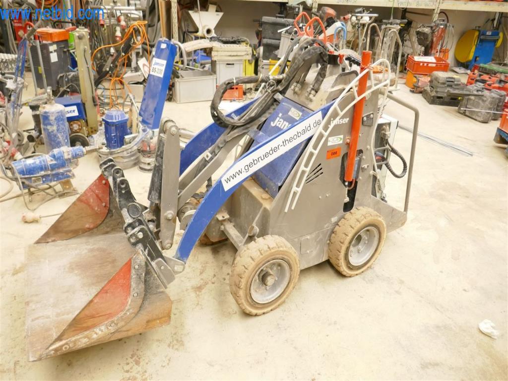 Maszyny i sprzęt firmy zajmującej się budową dróg-1