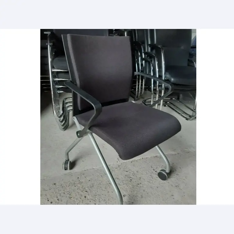 mesas USM HALLER en buen estado y otros equipos de oficina (STEELCASE/SENATOR)-1