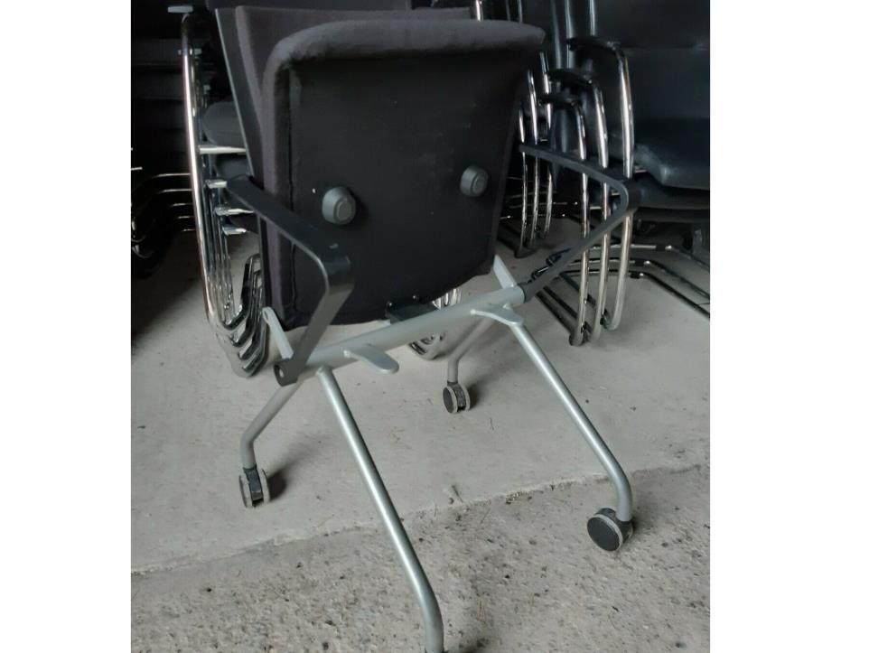 mesas USM HALLER en buen estado y otros equipos de oficina (STEELCASE/SENATOR)-2