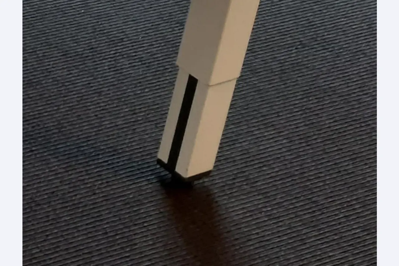 mesas USM HALLER en buen estado y otros equipos de oficina (STEELCASE/SENATOR)-2