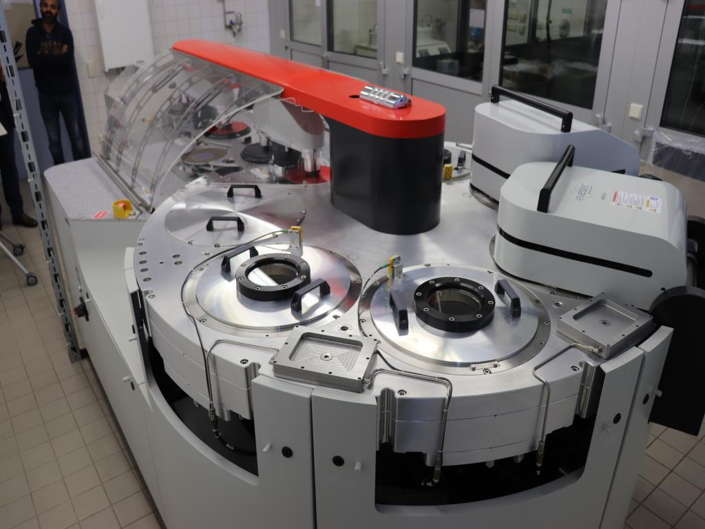 Večkomorni sistem za razprševanje, Evatec, Solaris S151-10