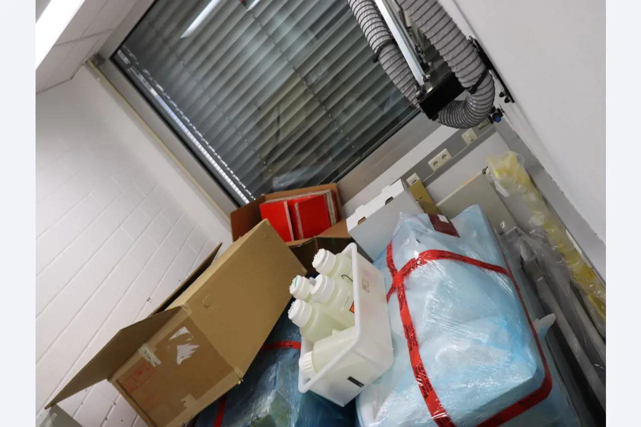 Večkomorni sistem za razprševanje, Evatec, Solaris S151-14