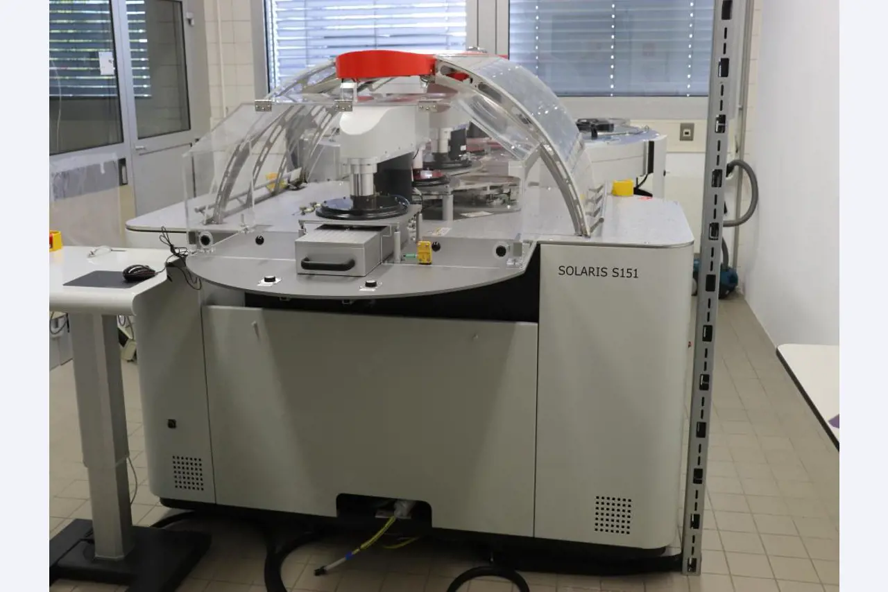 Večkomorni sistem za razprševanje, Evatec, Solaris S151-1