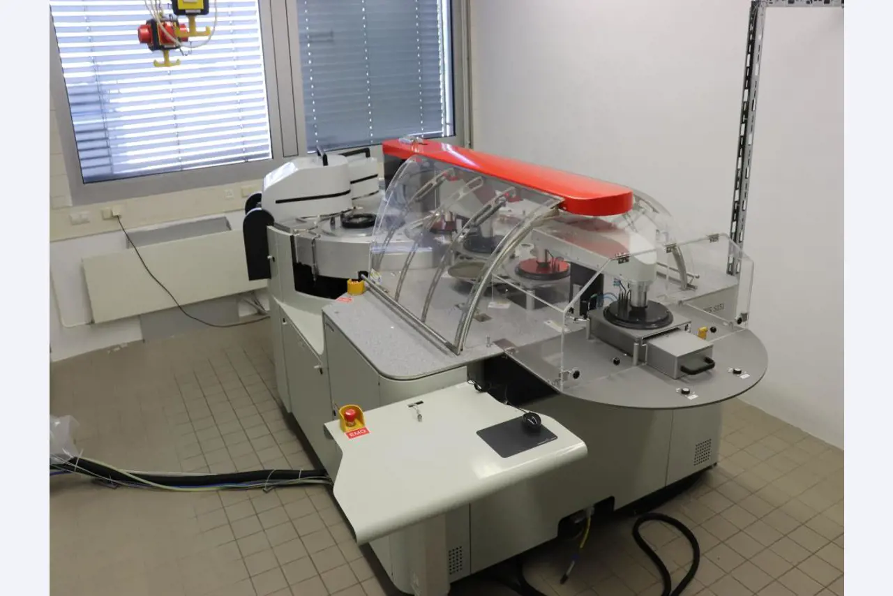 Večkomorni sistem za razprševanje, Evatec, Solaris S151-7