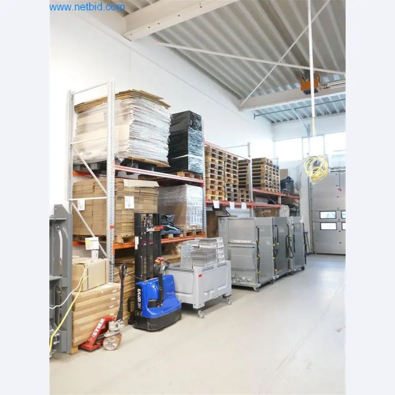 Bedrijfs- en kantooruitrusting-1