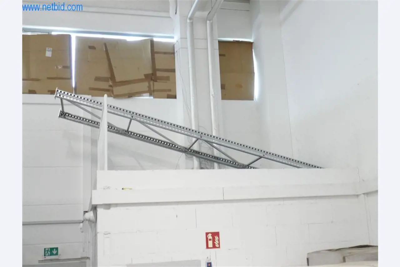 Bedrijfs- en kantooruitrusting-7