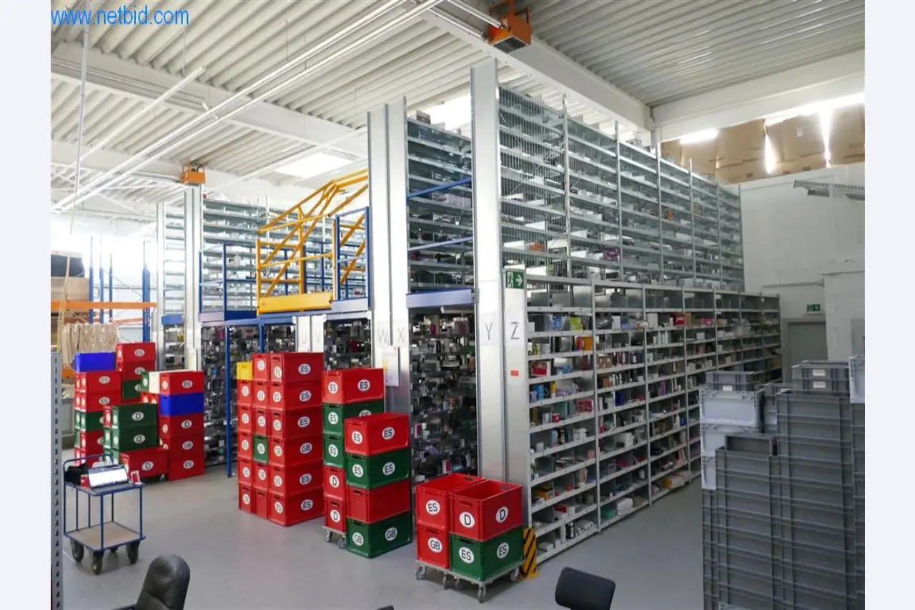 Bedrijfs- en kantooruitrusting-1