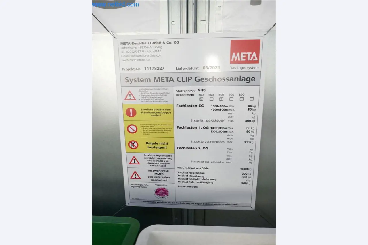 Bedrijfs- en kantooruitrusting-8