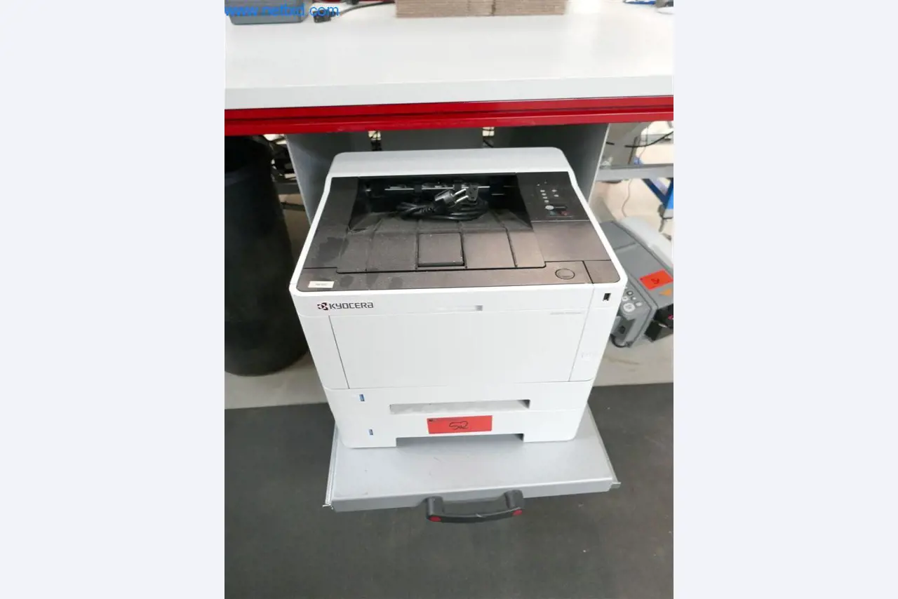 Bedrijfs- en kantooruitrusting-1