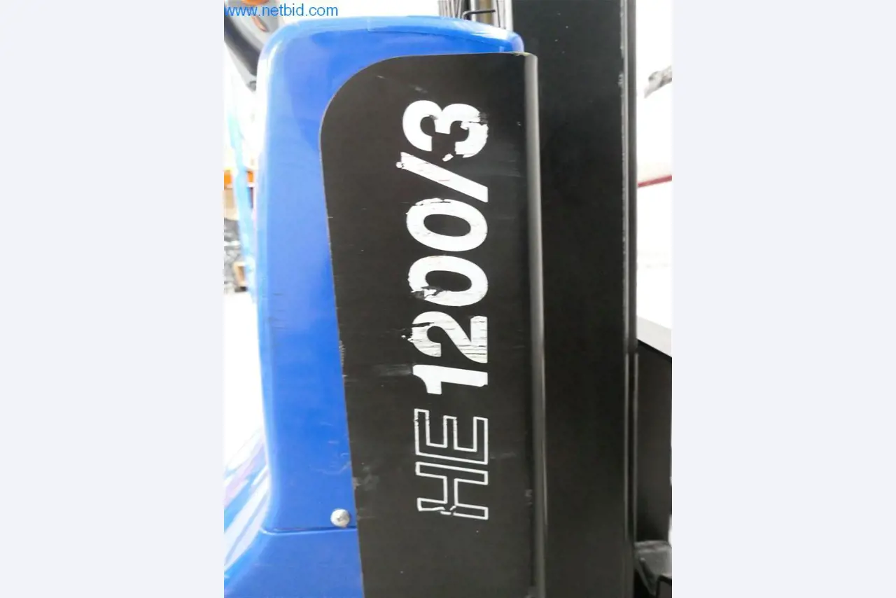 Bedrijfs- en kantooruitrusting-4