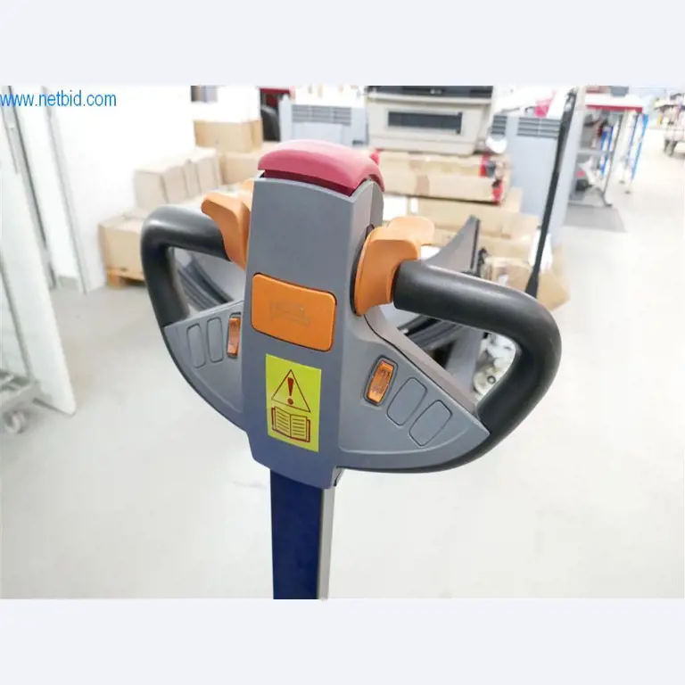 Bedrijfs- en kantooruitrusting-5