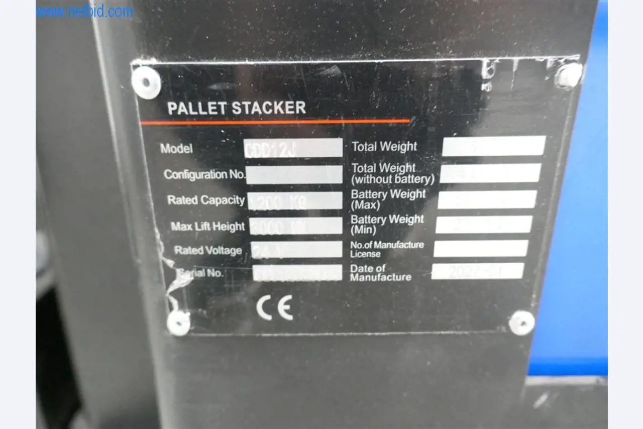 Bedrijfs- en kantooruitrusting-7