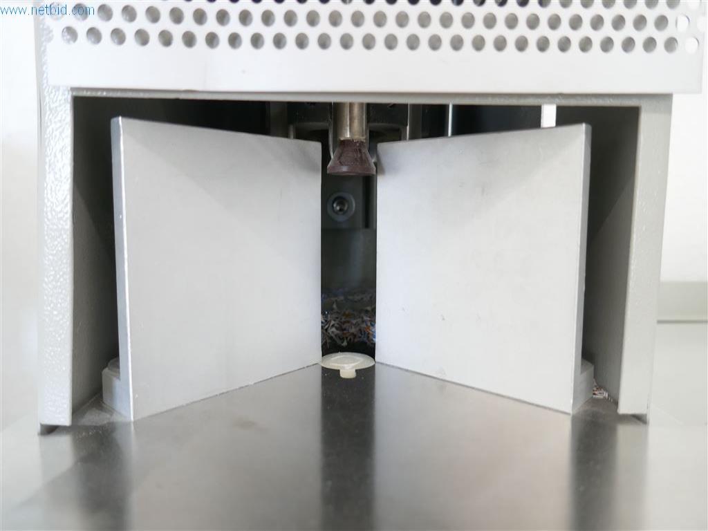 Equipos operativos y de oficina, activos circulantes y flota de vehículos de una imprenta-1