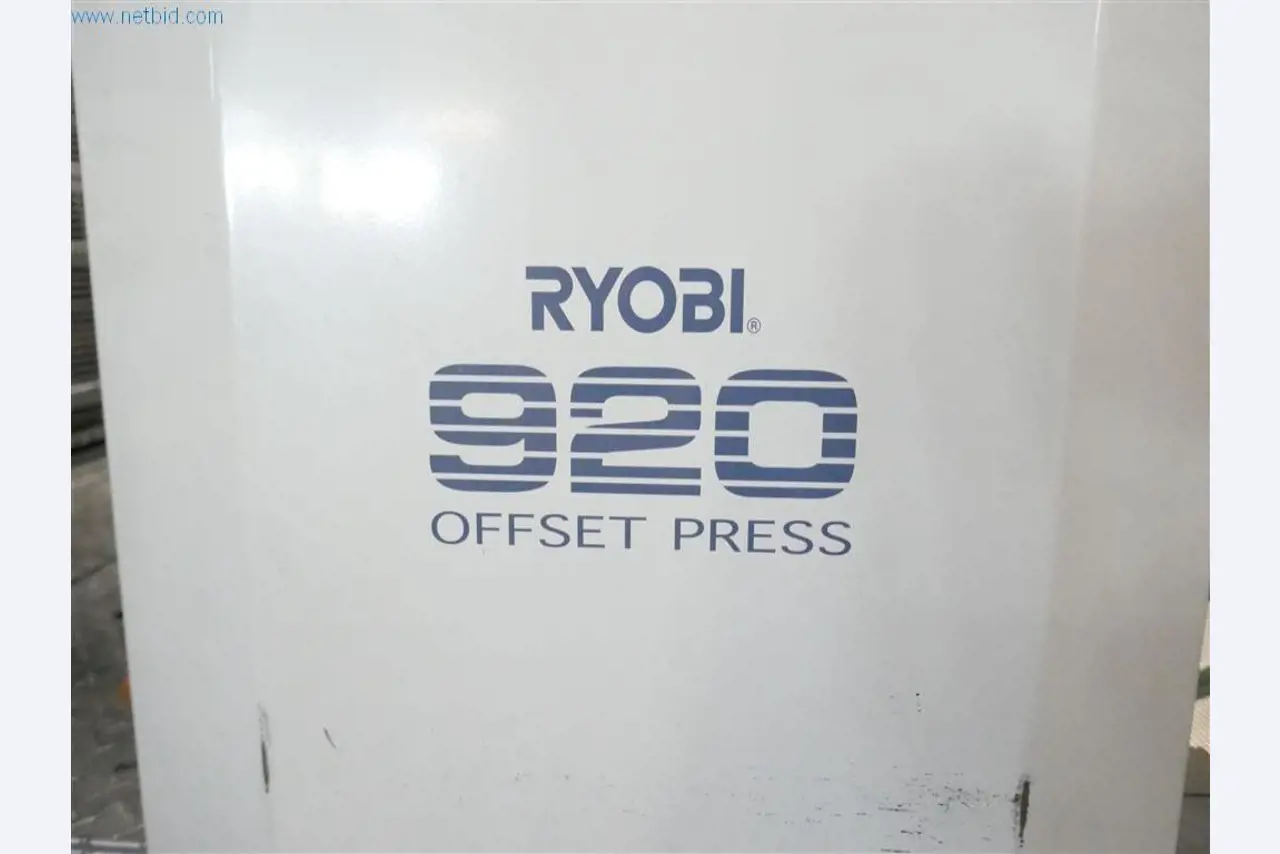 Delovna in pisarniška oprema, obratna sredstva in vozni park tiskarne-4