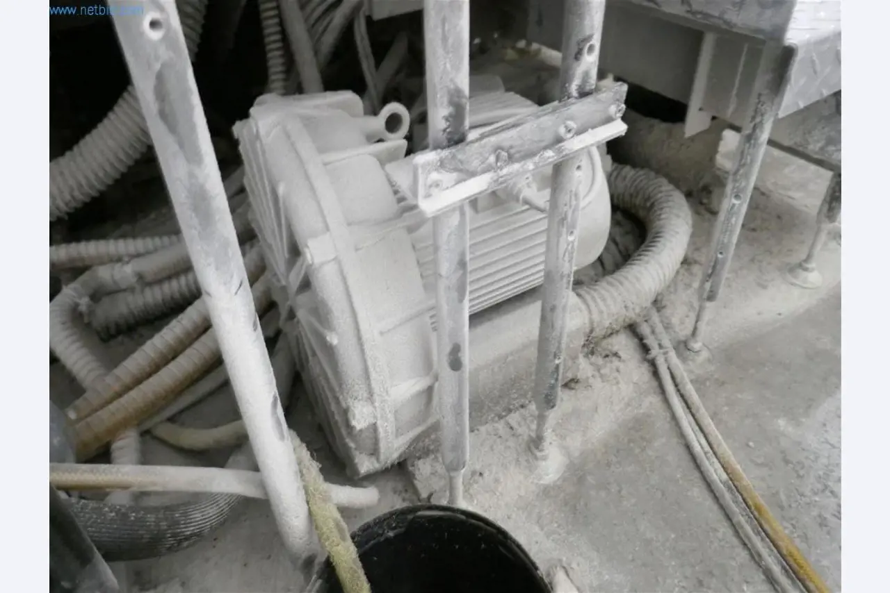 Delovna in pisarniška oprema, obratna sredstva in vozni park tiskarne-56