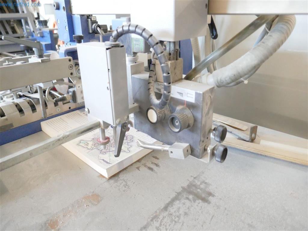 Equipos operativos y de oficina, activos circulantes y flota de vehículos de una imprenta-12