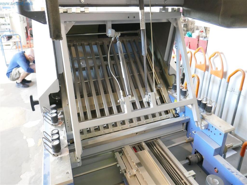 Equipos operativos y de oficina, activos circulantes y flota de vehículos de una imprenta-8