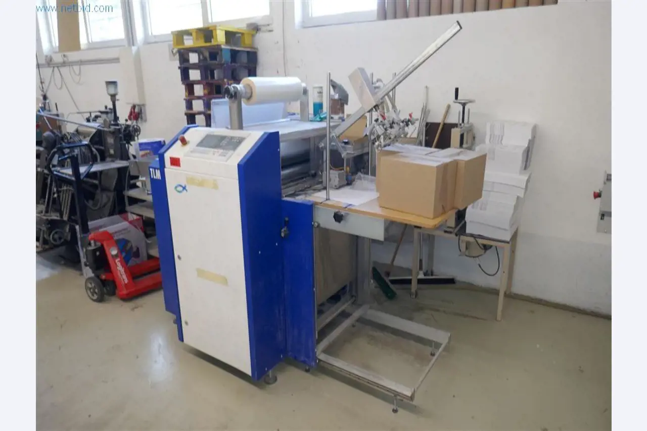 Sprzęt operacyjny i biurowy, aktywa obrotowe i flota pojazdów firmy poligraficznej-6