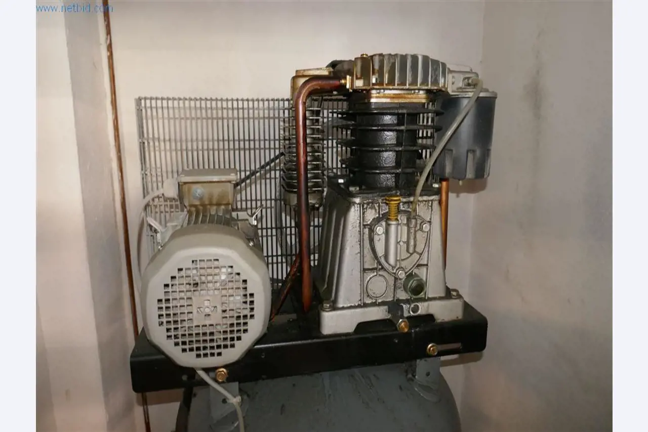 Delovna in pisarniška oprema, obratna sredstva in vozni park tiskarne-1