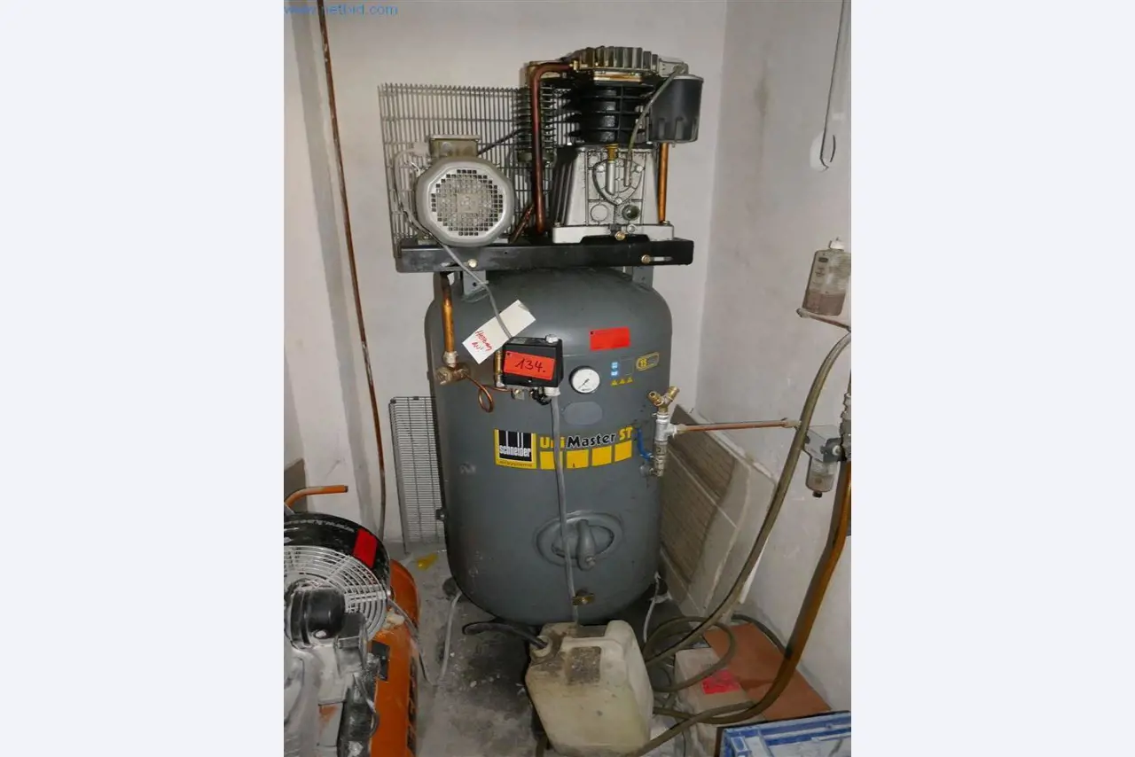 Delovna in pisarniška oprema, obratna sredstva in vozni park tiskarne-2