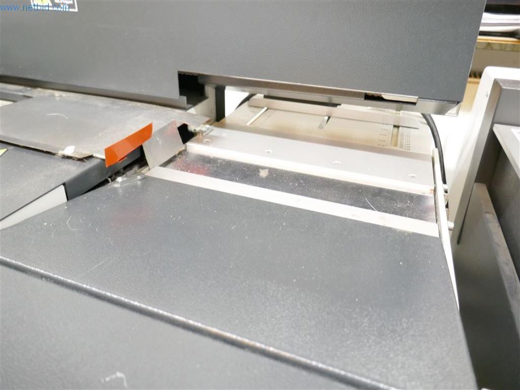 Equipos operativos y de oficina, activos circulantes y flota de vehículos de una imprenta-5