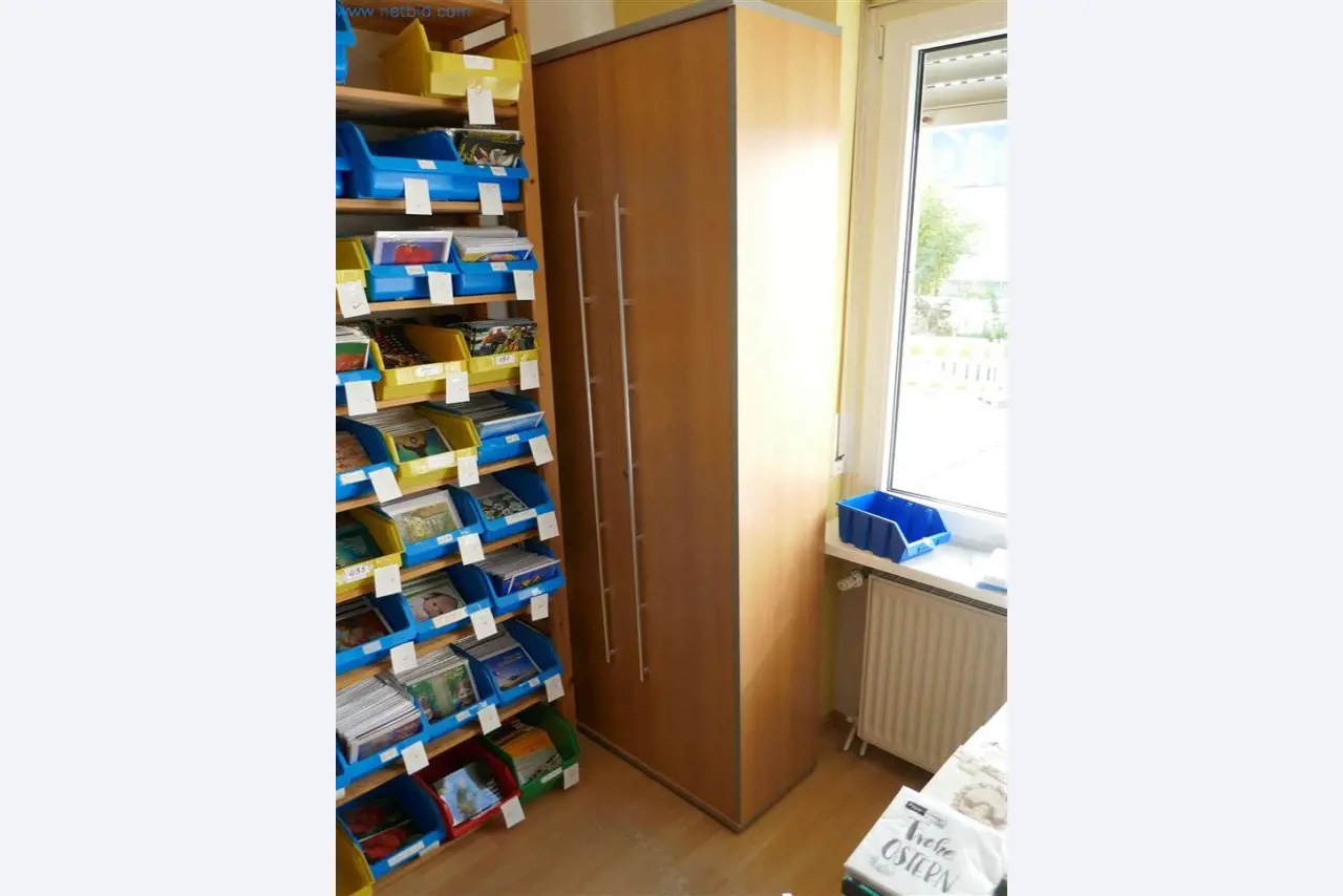 Sprzęt operacyjny i biurowy, aktywa obrotowe i flota pojazdów firmy poligraficznej-2