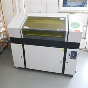 Flachbett-UV-Drucker Roland LEF-300