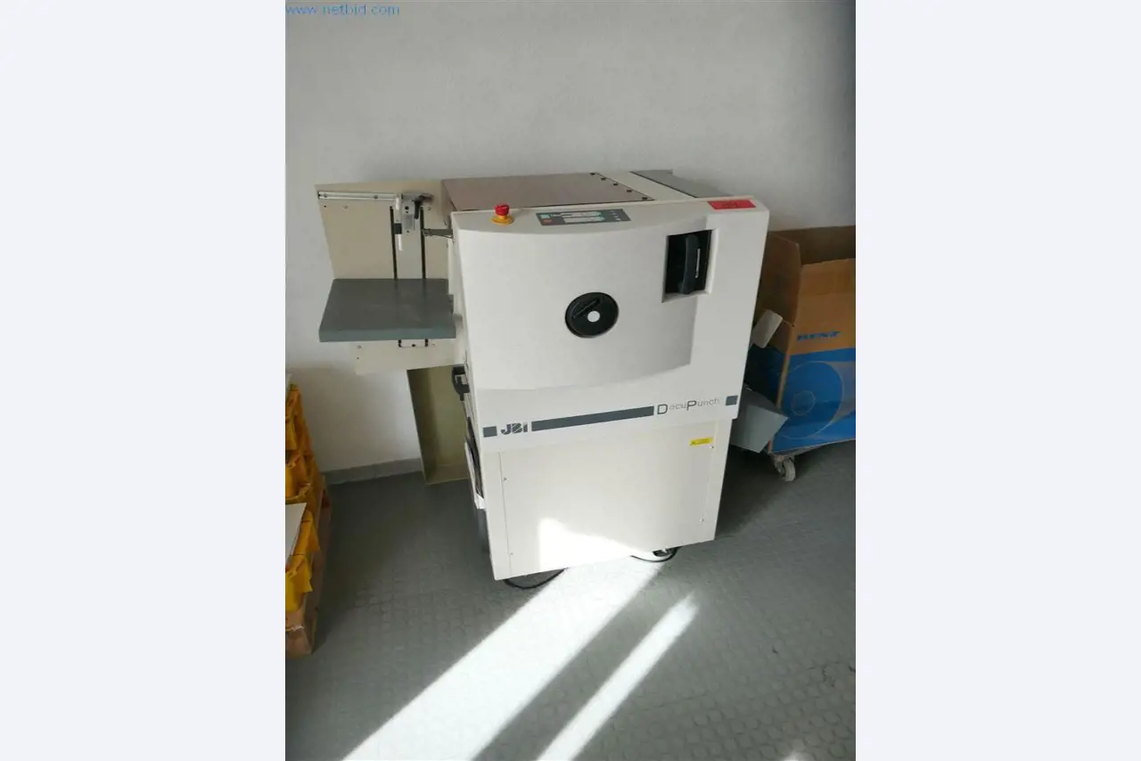 Bedrijfs- en kantooruitrusting, vlottende activa en wagenpark van een drukkerij-3