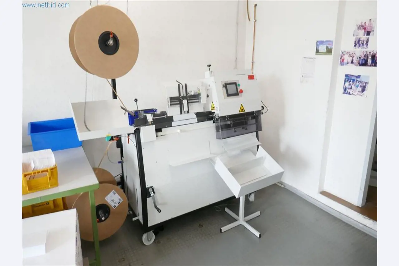 Equipamento operacional e de escritório, activos correntes e frota de veículos de uma empresa de impressão-1