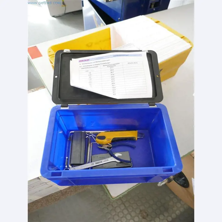 Equipamento operacional e de escritório, activos correntes e frota de veículos de uma empresa de impressão-5