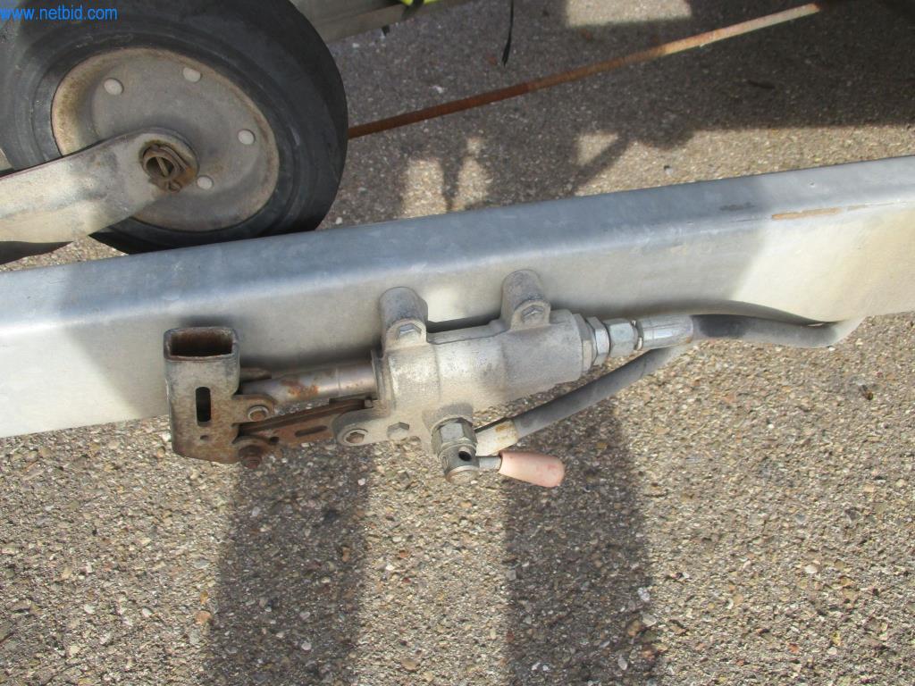 Pojazdy i maszyny ręczne-8