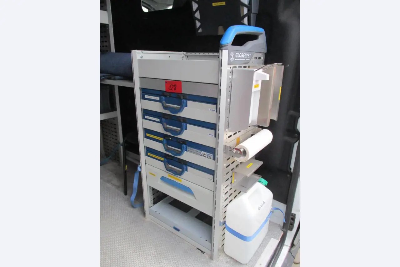 Vozila in ročni stroji-15