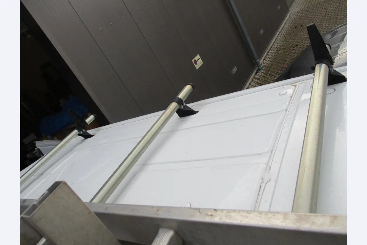 Vozila in ročni stroji-17