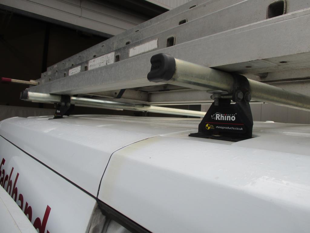 Vozidla a ruční stroje-18