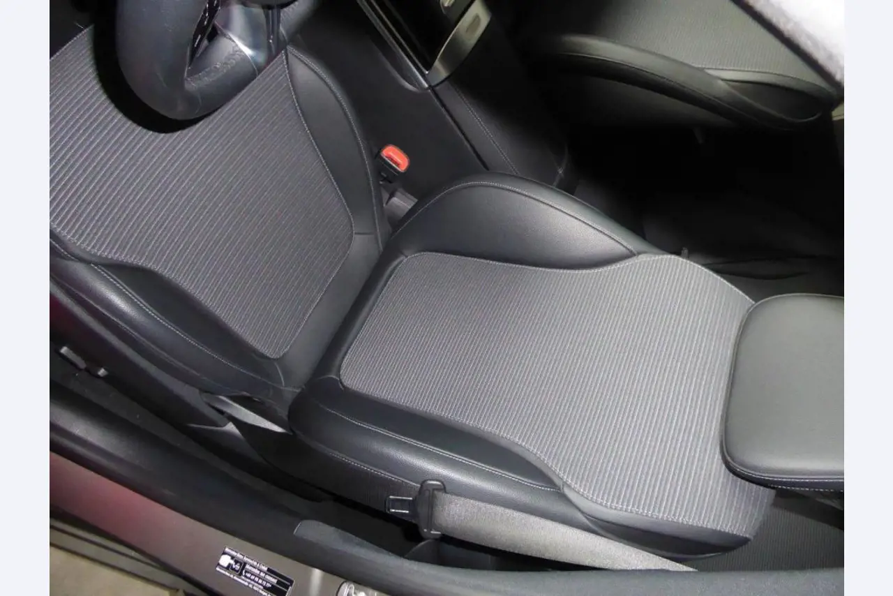 New and as good as new luxury vehicles-13